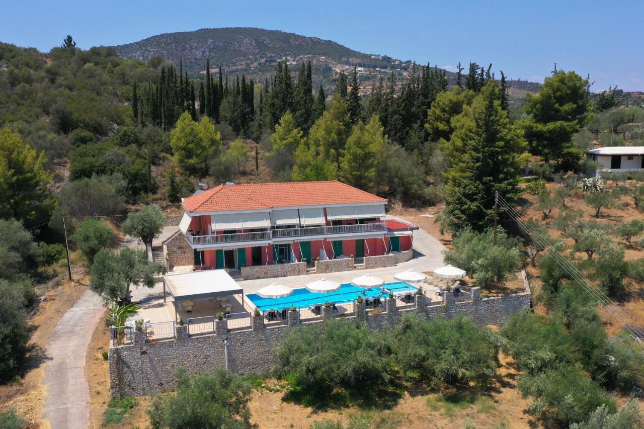 Villa Lilly Tolón Exterior photo