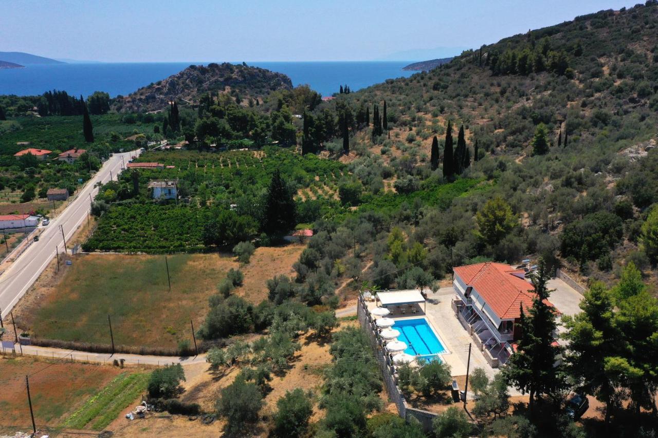 Villa Lilly Tolón Exterior photo